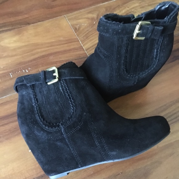 Dolce Vita Black Suede Wedge Booties - Picture 3 of 5